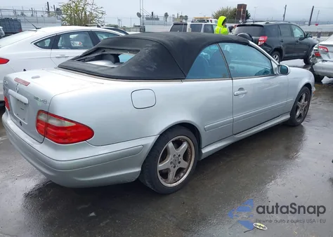 2002 Mercedes-Benz Clk 55 Amg z USA, uszkodzony, nr VIN WDBLK74G22T123385